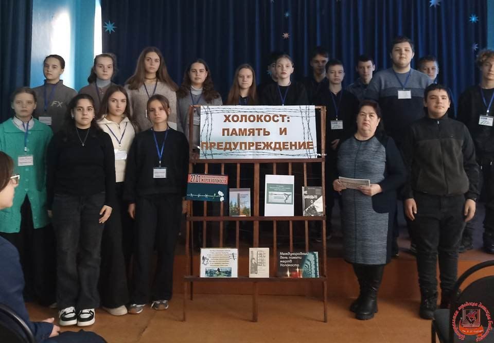 ���� ��. �. �. ������� ������� � ������������ 8-� ������� ���� ��� � 4 �. �. �������� ������ ���������: ������ � ��������������