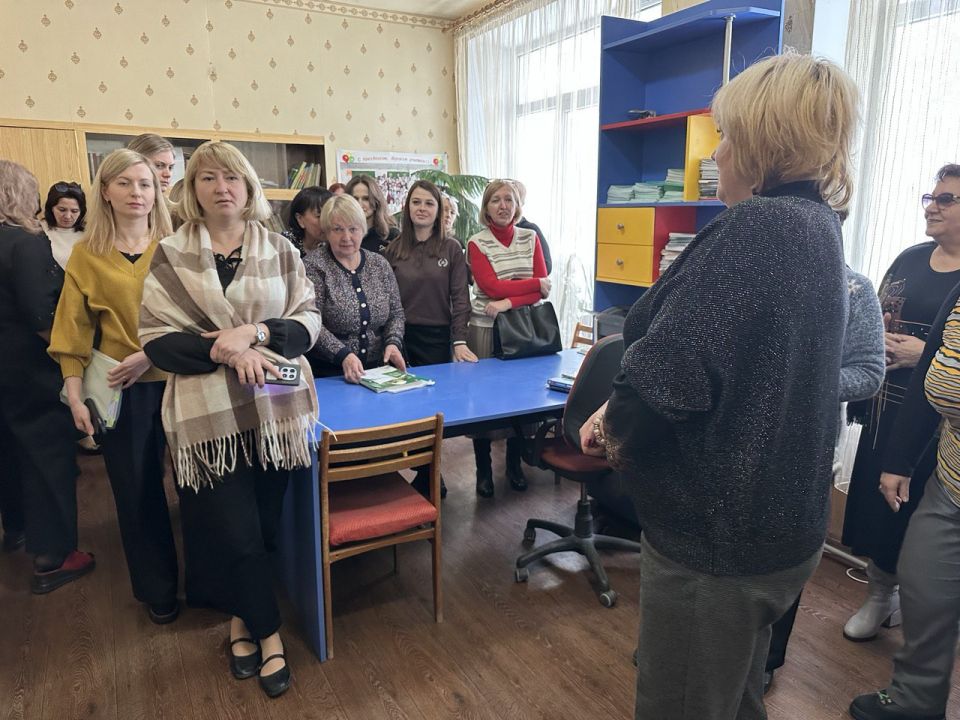 �������, 2 �������, � ������ ��������� ����� ��� ������ ��������, ������ ������ �������� ������� ������� �� ������: �.�. ��������, �. ��������, ��-� �����������, 14