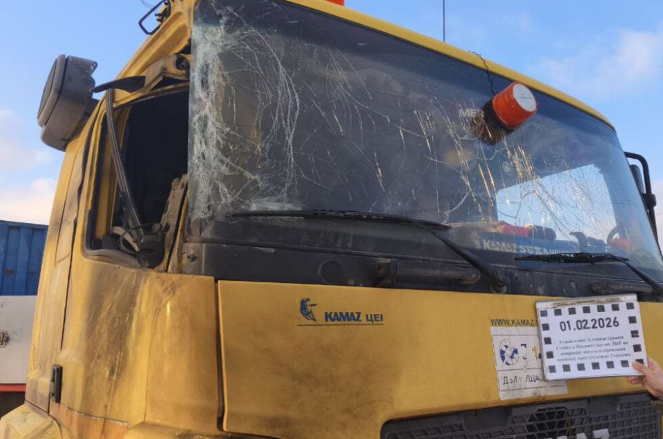 В Макеевке украинский БПЛА ранил водителя «КамАЗа»
