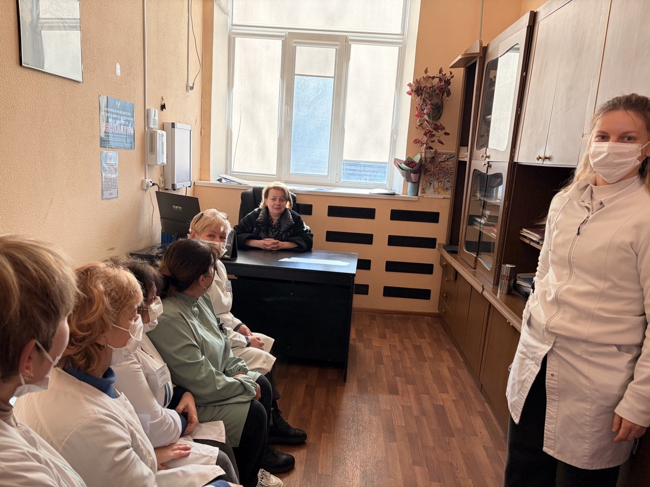 По поручению Главы ДНР Дениса Пушилина под эгидой Единой России проводятся встречи с гражданами для выявления актуальных проблем на подведомственных территориях