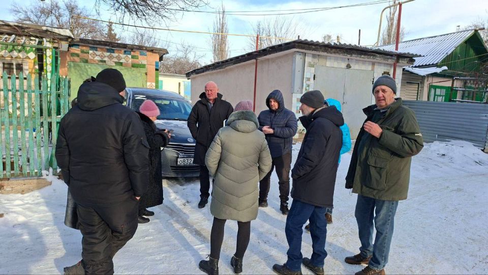 Первый заместитель руководителя Управы Горняцкого внутригородского района Администрации городского округа Макеевка Максим Козловский совместно с депутатом Народного Совета ДНР Максимом Королюком провели встречу с населением...