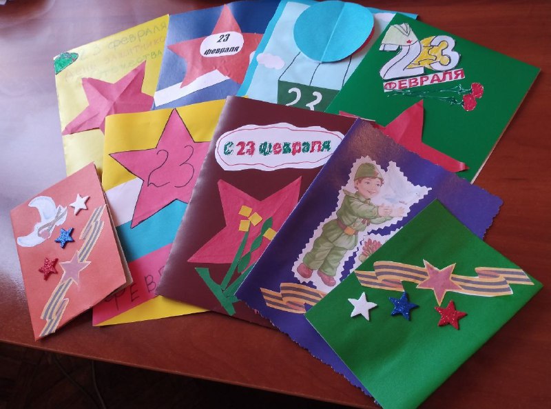 Сегодня, 20 февраля, в Червоногвардейском районе, в преддверии Дня Защитника Отечества, прошла акция «Открытка для защитника», в рамках которой активисты местного отделения партии «Единая Россия» раздали мужчинам...