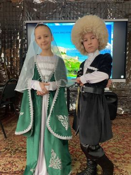 В рамках Года единства народов России стены ГБОУ «СШ № 11 Г.О. МАКЕЕВКА» наполнились духом многонациональной России