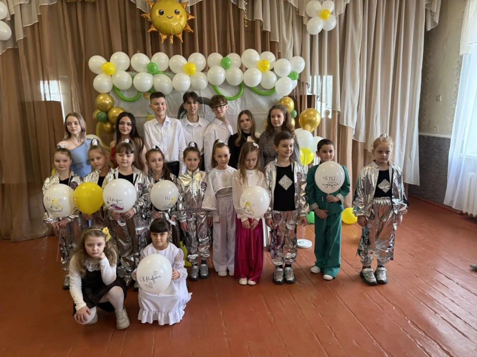 7 марта в ДОМЕ ДЕТСКОГО И ЮНОШЕСКОГО ТВОРЧЕСТВА состоялся чудесный концерт, посвященный Международному женскому дню 8 марта! Наши замечательные детские коллективы подарили зрителям море улыбок, тепла и весеннего настроения!...