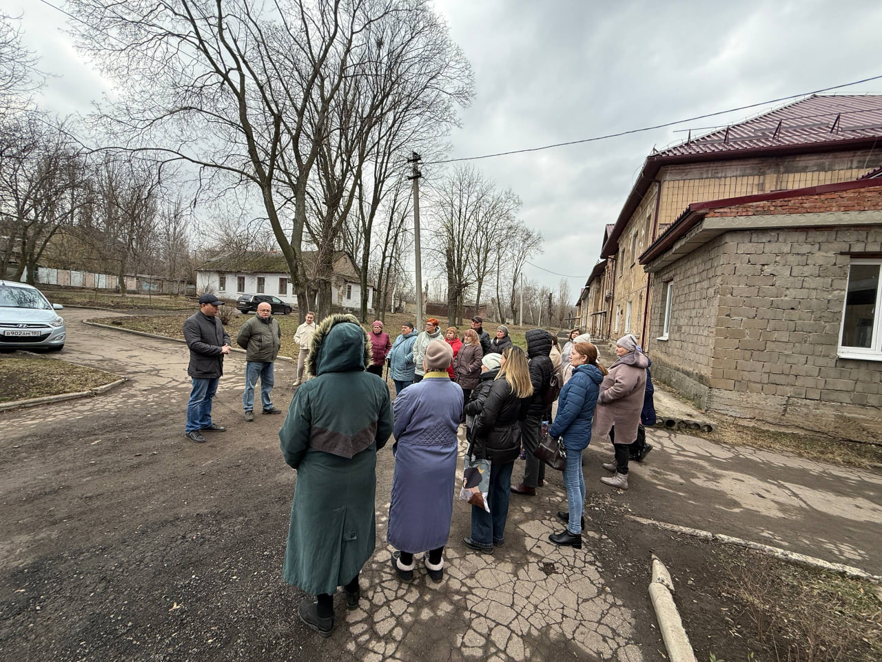 18 марта, первый заместитель руководителя Управы Кировского внутригородского района Администрации городского округа Макеевка ДНР Андрей Коренев провёл встречу с жителями района для выявления актуальных проблем на...