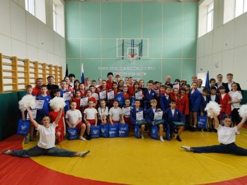 Учащиеся ГБОУ "СШ № 86 Г.О. МАКЕЕВКА", успешно пройдя отборочные испытания, достойно представили город на Региональном этапе школьной лиги самбо "Мир самбо", являющемся частью Всероссийского проекта "Самбо в школу"