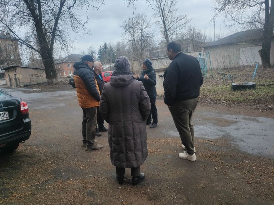 �� ���������� ����� ��� ������ ��������, �������, 24 �����, ������-�������� ����� ������� ������ ������� � �������� ���������� ������ �� ���������������� ���������� �� ��. �����������, 163