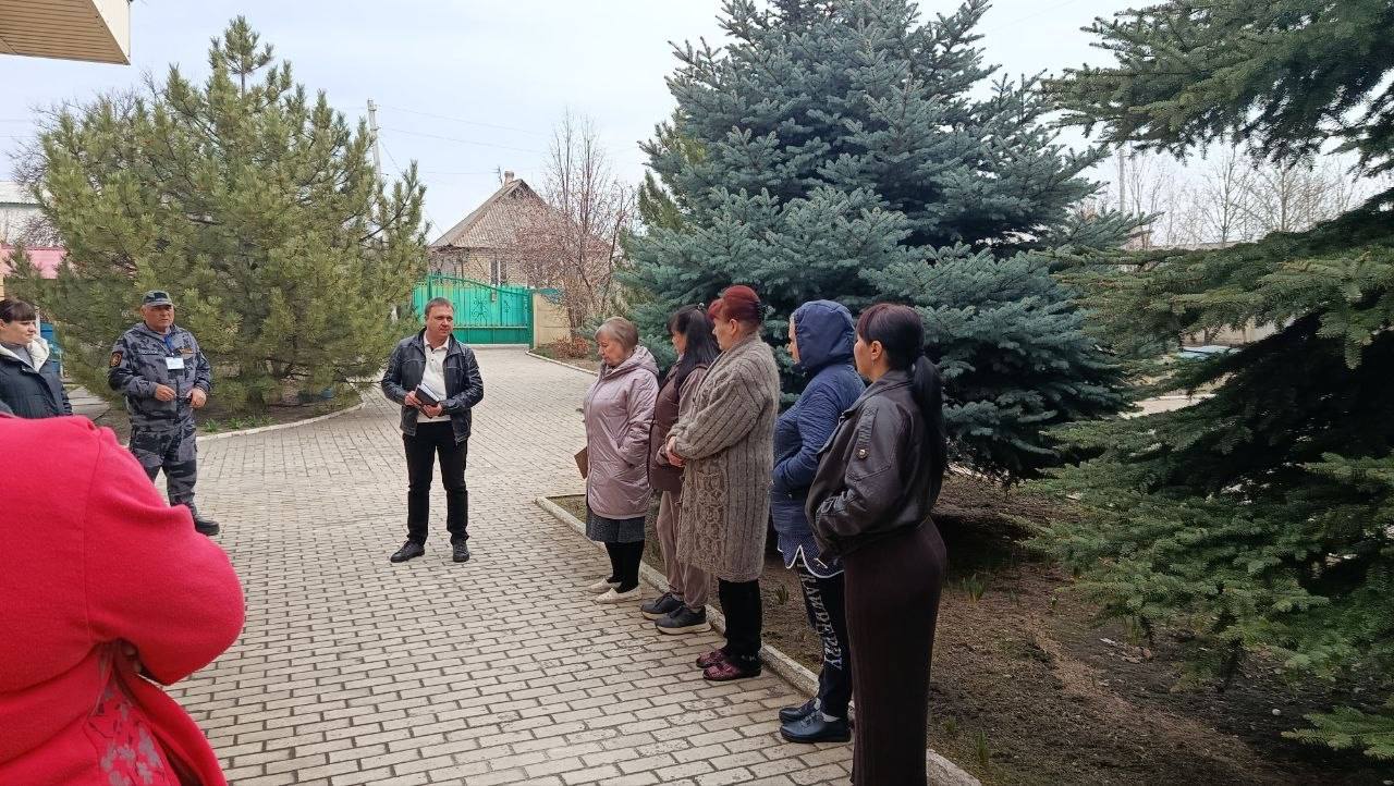 26 марта, по поручению Главы ДНР Дениса Пушилина, депутат Макеевского городского созыва Донецкой Народной Республики первого созыва Андрей Зотеев провел встречу с населением возле дома № 69 по улице Нагорная в поселке...