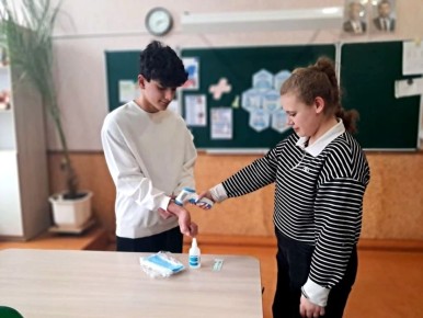 Курс «Россия – мои горизонты»: открывая мир медицины и фармации