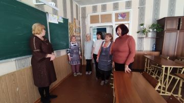 �������, 30 �����, � ������ ��������� ����� ��� ������ ��������, ������ ������ �������� ������� �������������� ������� �� ������: �.�. ��������, �. ��������, ��-� �����������, 18