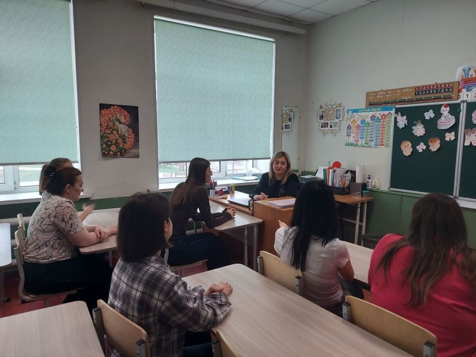 �������, 1 ������, � ������ ��������� ����� ���������� ������ ��������, ������ ������� ��������� ������� ������� �� ������: �.�. ��������, �. ��������, ��. �����������,5\17