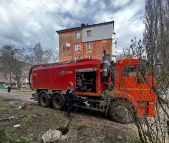 В Макеевке продолжаются ремонтные работы на сетях города