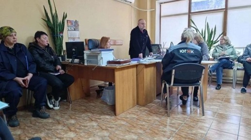 Сегодня, 9 апреля, депутат Макеевского городского совета Александр Морозов провел встречу с трудовым коллективом филиала № 4 «Макеевкокс» ООО «Южный горно-металлургический комплекс Донецк»