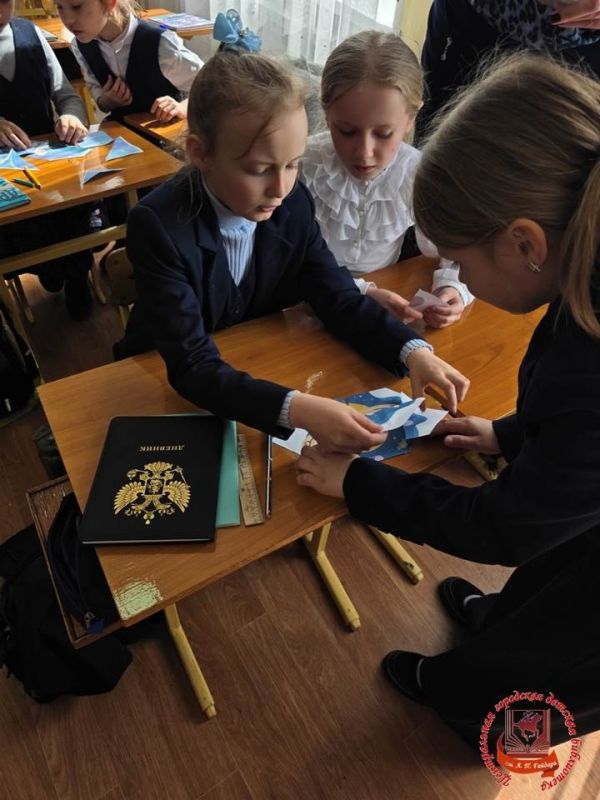 ���� ��. �. �. ������� ������� � ��������� 1-�� � 4-�� ������� ���� ��� � 7 �. �. �������� ������� ������ ����������� � ������, ������������ �� ��� ������������