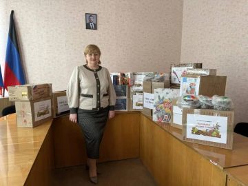 Сегодня, 10 апреля, председатель Совета женщин города Макеевки Сидякина Ирина приняла участие в акции «Пасхальная корзина»