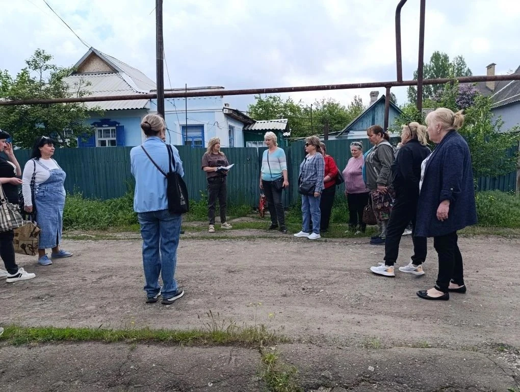 Под эгидой Единой России проводятся встречи с населением для выявления проблемных вопросов на подведомственной территории
