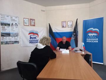 Сегодня, 27 мая, депутат Народного Совета Донецкой Народной Республики фракции Единой России Игорь Матрус провел прием граждан в общественной приемной партии «Единая Россия» Советского внутригородского района городского...