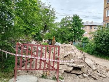 В рамках реагирования на обращения граждан, филиалом «Макеевкатеплосеть» ГУП ДНР «Донбасстеплоэнерго» произведена обратная засыпка, планировка грунта после замены теплотрассы по улице Кипренского, возле д. 9, д.10, д.12, д.13