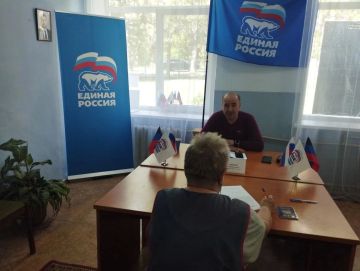 Сегодня, 03 июня в общественной приёмной партии Кировского внутригородского района, городского округа Макеевка, состоялся приём граждан депутатом Макеевского городского совета Донецкой Народной Республики Александром...