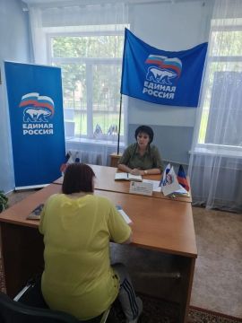 Валентина Харлашка провела личный прием граждан в общественной приемной Председателя Партии «Единая Россия» Кировского внутригородского района Макеевки