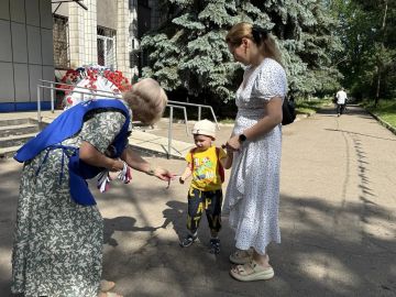 В Советском внутригородском районе городского округа Макеевка состоялась патриотическая акция «Живи, Россия, здравствуй!»