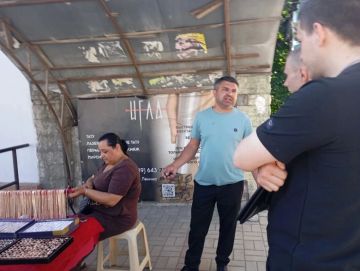 В Горняцком районе состоялся профилактический рейд, направленный на борьбу со стихийной торговлей