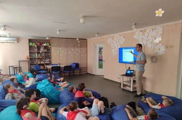 Пространство для дискуссий: в ДНР запустили «Дворовые практики»