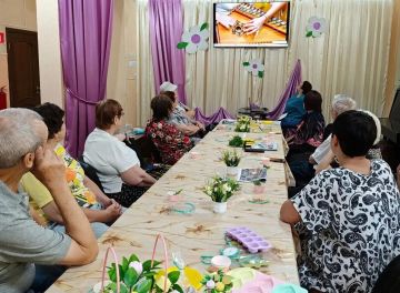 Музыкальные инструменты народов России: путешествие сквозь традиции - тематический час в Макеевке