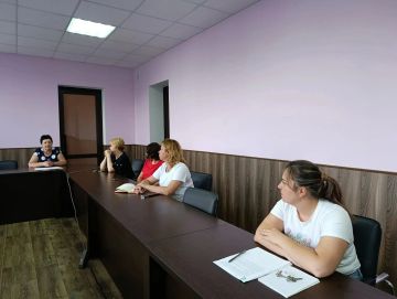 Сегодня, 31 июля, руководитель Управы Червоногвардейского внутригородского района Администрации городского округа Макеевка Мария Чулакова провела заседание Политсовета