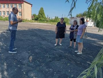 Во исполнение поручения Главы ДНР Дениса Пушилина, сегодня, 3 августа, депутат Макеевского городского совета Александр Подгорный провел встречу с жителями Кировского района на подведомственной территории Государственного...