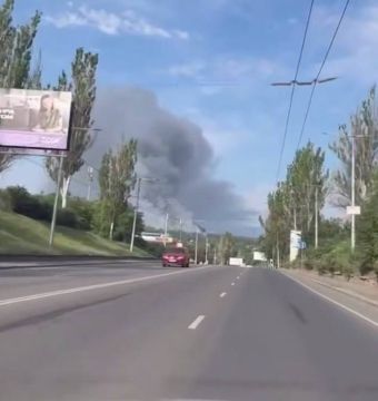 Родион Северьянов: В результате украинского удара поражен крупнейший в ДНР торговый центр "Галактика" в Макеевке