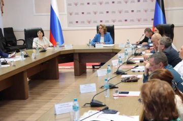 В Правительстве обсудили организацию занятости и досуговой деятельности несовершеннолетних в период летних каникул