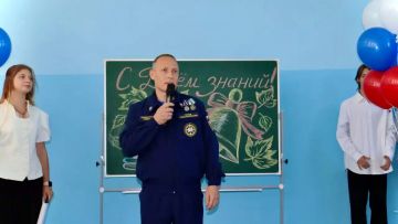 ВСКС — это семья. И это чувство объединяет не только тех, у кого одинаковые фамилии… В День знаний в Макеевском педагогическом колледже выступил Герман Титов — начальник отдела подготовки и применения спасательных...