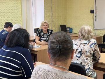 7 сентября, в рамках поручения Главы ДНР Дениса Пушилина, заместитель руководителя Управы Центрально-Городского внутригородского района Лариса Онищенко провела встречу с коллективом Территориального методического центра...
