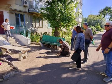 Сегодня, 10 сентября, в рамках подготовки к отопительному периоду 2026-2027 гг., сотрудники Управы Кировского внутригородского района Администрации городского округа Макеевка, Филиала «Макеевское ПУВКХ» ГУП ДНР «Вода...