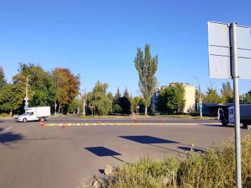 С целью обеспечения безопасности дорожного движения в Кировском внутригородском районе города Макеевки проведены работы по нанесению дорожной разметки «Пешеходный переход» на пересечении бульвара 8 Сентября и ул. Советской