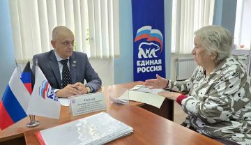 На связи с жителями. Дмитрий Огилец провёл приём граждан в Харцызске