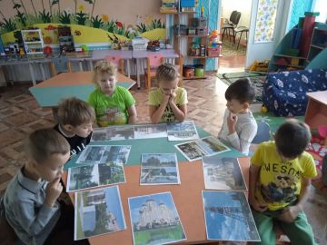 В ГБДОУ «Детский сад 184» г.о Макеевка состоялось тематическое занятие «Мы любим свой город-Макеевка», призванное познакомить малышей с историей и красотой родного края