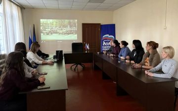 В Советском внутригородском районе городского округа Макеевка состоялся кинопоказ, приуроченный ко Дню воссоединения Донецкой Народной Республики, Луганской Народной Республики, Запорожской области и Херсонской области с...