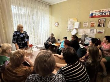 29 сентября депутат Макеевского городского совета Донецкой Народной Республики Оксана Бевцык провела встречу с жителями в помещении детского сада № 135